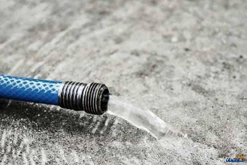 آیا سیمان سفید نیاز به آب دادن دارد؟ بررسی جامع اصول نگهداری از نما