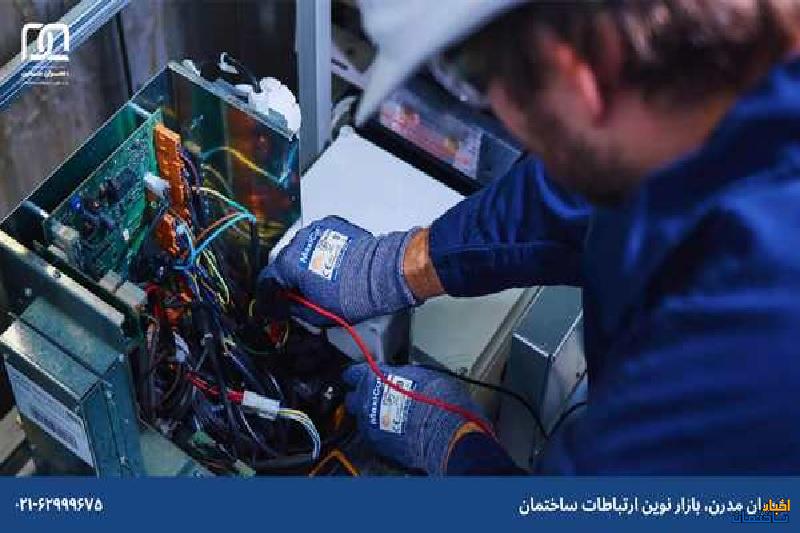آیا آسانسور برق اضطراری دارد؟ آیا آسانسور برق اضطراری دارد؟